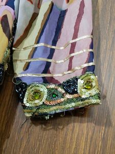 Nyra Cut Kurta With Free Pant