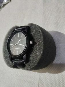 Classic Black Quartz Watch