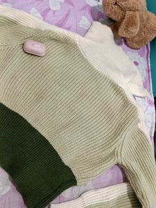 Cropped Green Knit Cardigan