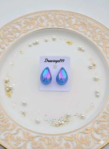 Chic Iridescent Pink Teardrop Stud Earrings