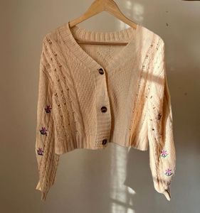 Cropped Knit Cardigan with Embroidery