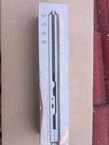 Almost famous hair straightener