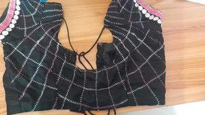 Floral Black Saree With Blouse