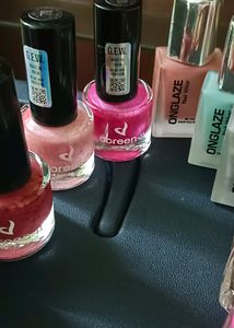 Kongan And Nail paints
