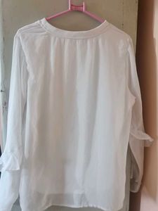 plain white long sleeves top