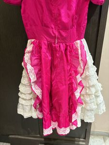 Beautiful Lace Trim Vintage Dress