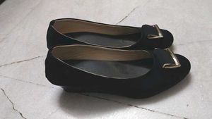 Buckle Detailed Heel Ballies