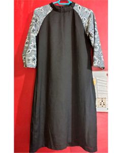 Chic Black Midi Dress