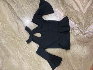 coord set cold shoulder top and bell bo