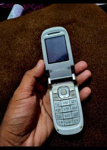 Nokia 2760 Flip
