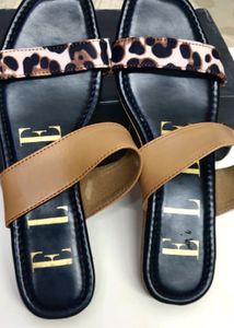 ELLE  FLATS IN SIZE 41