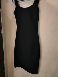 Sleek Black Bodycon Dress