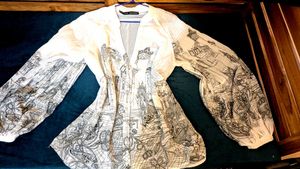 Zara Graphic Print Blouse top trendy prin