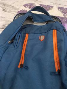 Blur Color Used Schhol Bag