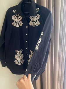 Black Shirt With Embroidery