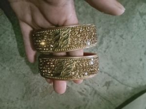 Combo 4 Bangles Set Like New