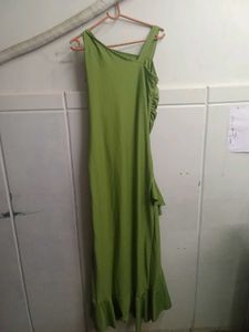 green bodycon dress