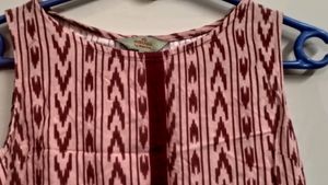 Short Sleeveless Kurti