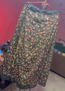 BUTTERFLY 🦋 TOP AND SKIRT FULL RESAH WORK