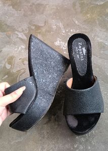 Black Wedges