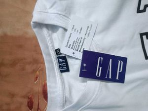 Gap White Crewneck T-Shirt