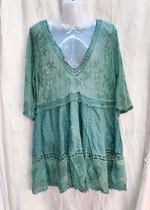 16412. Green Lace Detail Tunic Top