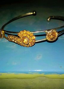 Gold Toned Rhinestone Bracelet