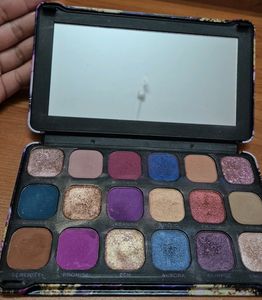 Makeup Revolution Eye Shadow