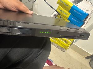 sony dvd player unused only outer box damaged