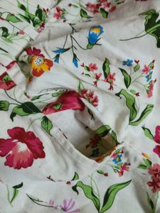 Floral Print Shorts with Belt