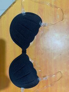Invisible Bra With A Pair Of Colourless Straps