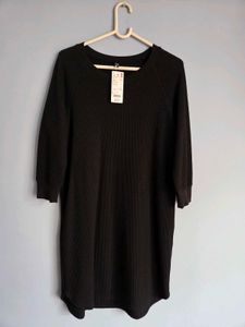 Brand New with tag Uniqlo Black Dress L