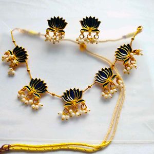 Lotus Necklace Set