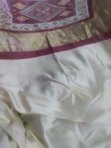 Beautiful Silk Saree With Blouse