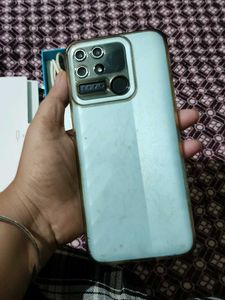 Realme Nazro 50A