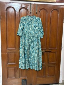 Chic Blue Floral Midi Dress