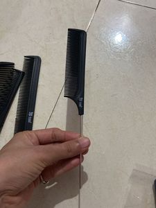 Combs &amp; Powder Puff