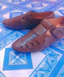 Brown Leather Fisherman Sandals