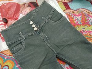 Olive Green High-Waisted Jeans