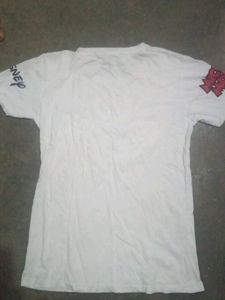 I&#39;m Selling A White Tshirt Size - S