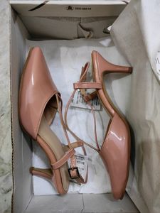 Her By Invictus Pink Heels