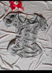 Patterned Peter Pan Collar Top