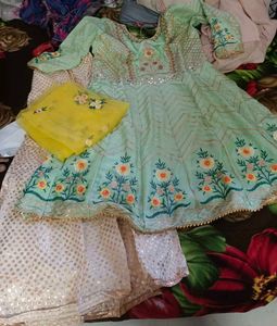 Garara Suit💚