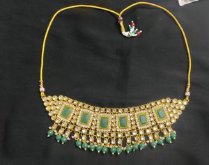 Green Jewellery Set