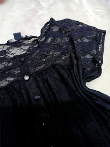 🖤Forever 21 Croptop🖤