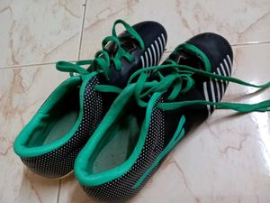 Sport Shoes Size 5
