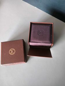 malabar gold &amp; diamond..diamond earring/jhumka box