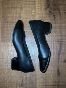 Clarks Pumps
