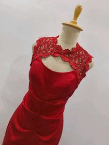 Elegant Red Evening Gown