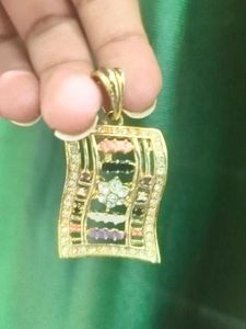 Golden Colour Earring And Pendan Colourfull Stones